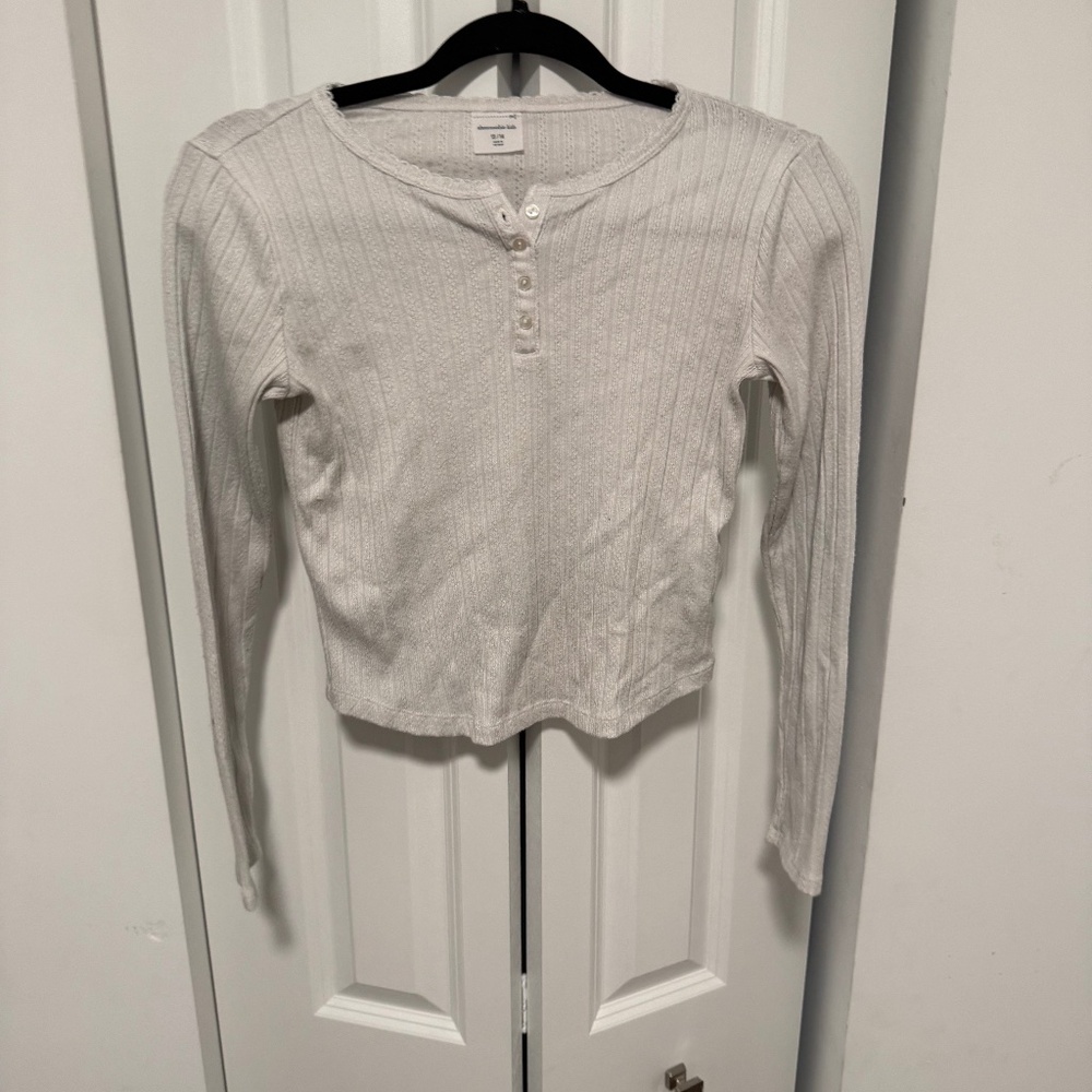 White Ribbed Long Sleeve Henley Crop Top